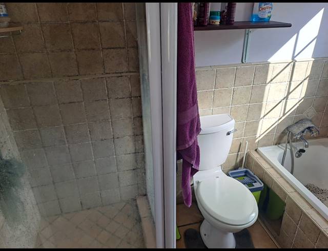 2 BEDROOM TOWNHOUSE FOR SALE IN CASTLEVIEW